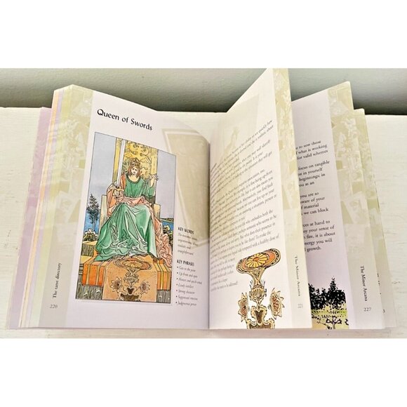 The Tarot Bible The Definitive Guide to the Cards & Spreads Volume 7 Mind Body.. - Picture 5 of 6